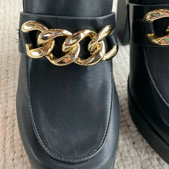 New Platform Mules by Chase + Chloe - Picture 7 of 9